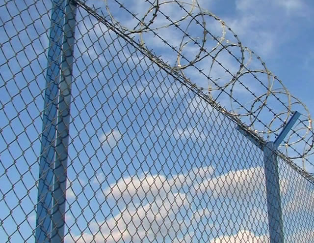Aluminum Coated Chain Link Type Wire Mesh Fence and Gates
